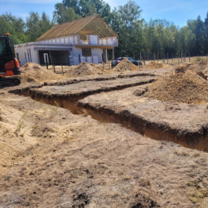 Wykopy pod fundamenty domu Radom